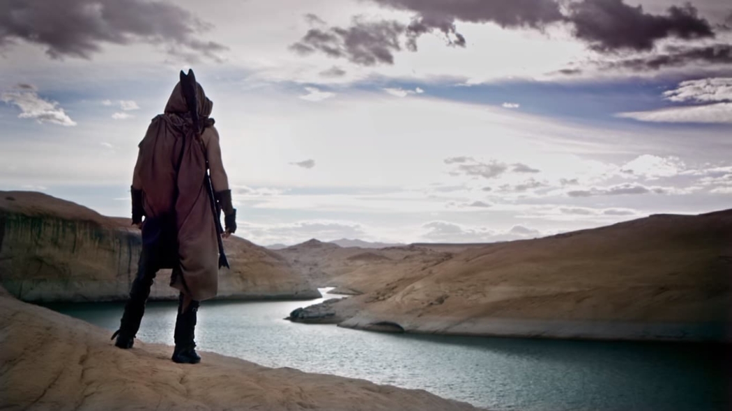 Extinct 1. Sezon 10. Bölüm izle