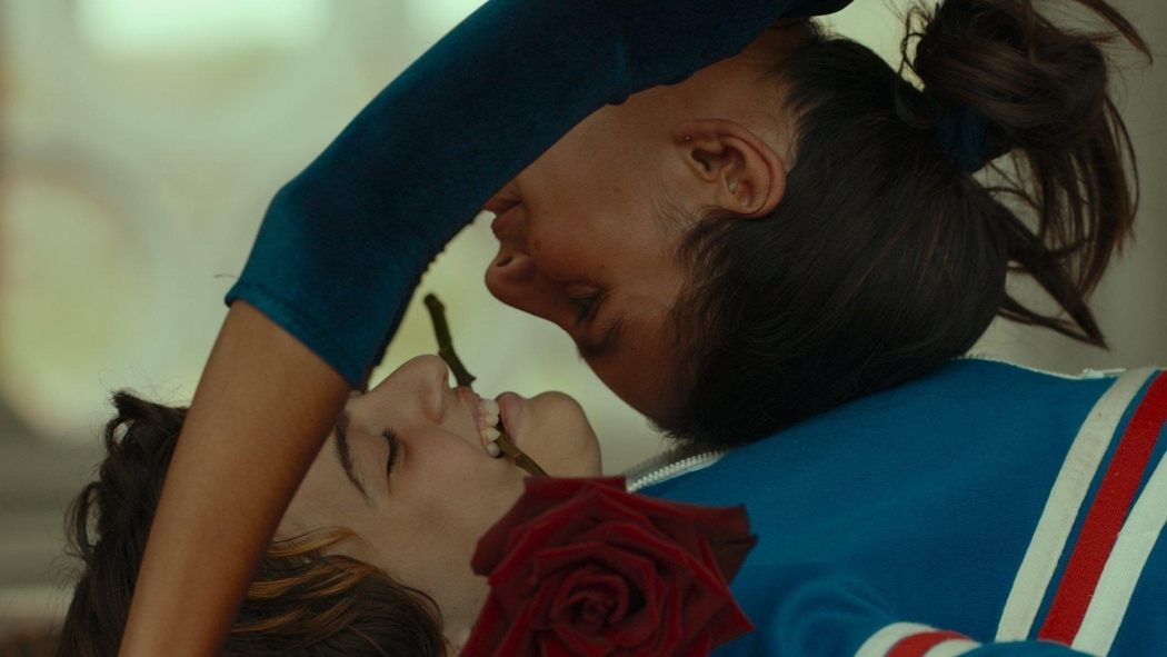 Uçsuz Bucaksız izle